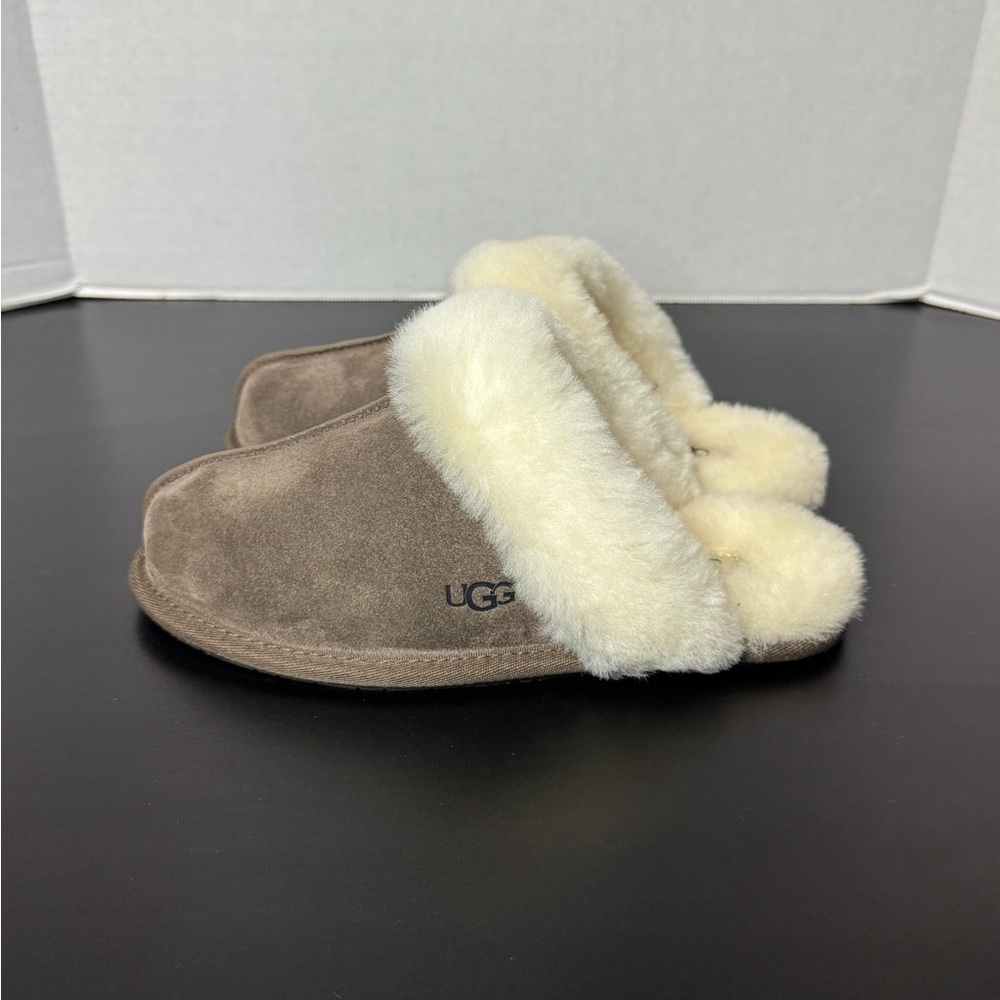 Women’s UGG scuffette ll slipper - Picture 3 of 5